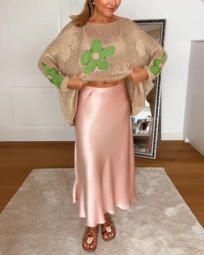 Afslappet blomsteret rundhalset langærmet hultrøje