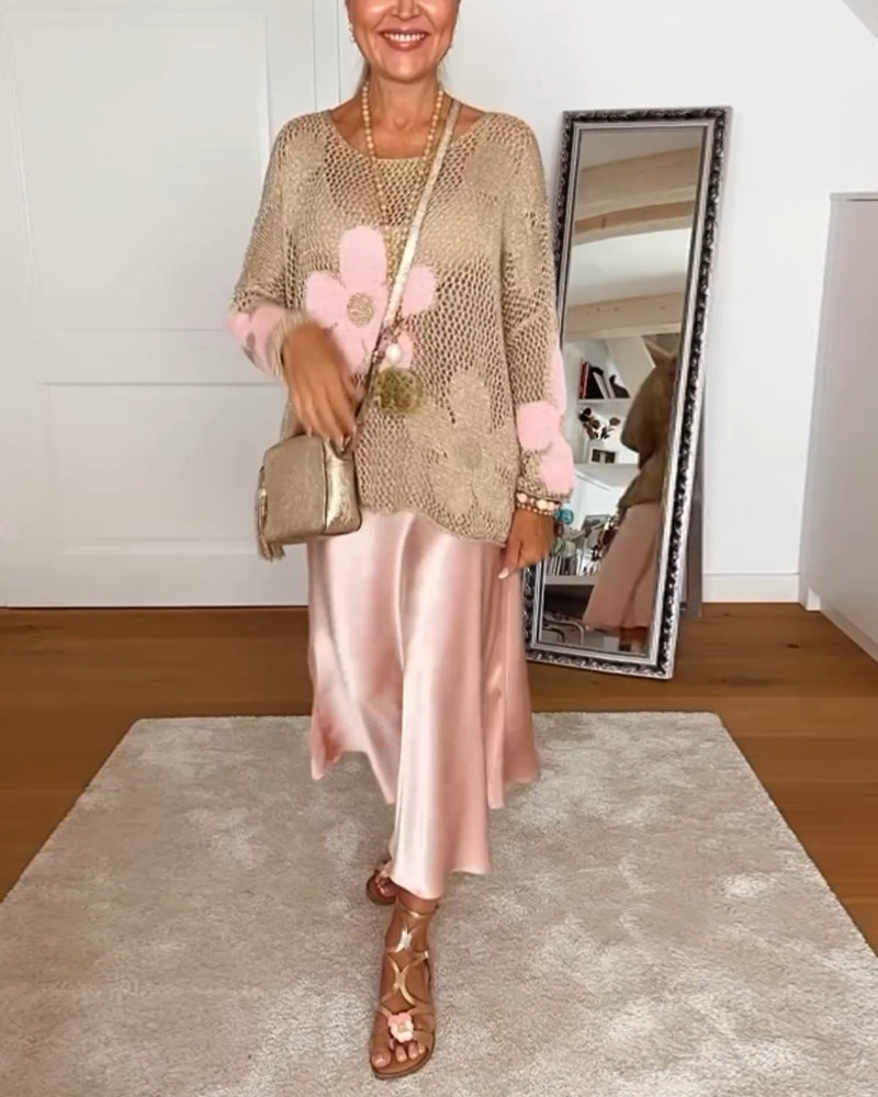 Afslappet blomsteret rundhalset langærmet hultrøje